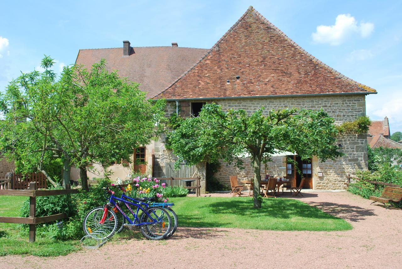 Bed and Breakfast Chambre D' Hotes Des Collines Amanzé Exterior foto